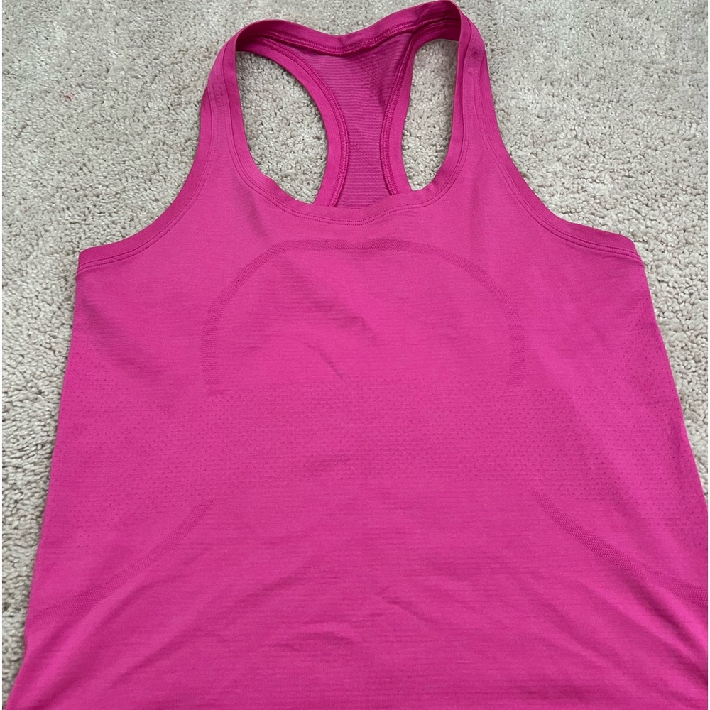 Swiftly Tech Racerback Tank Top 2.0
Waist Length